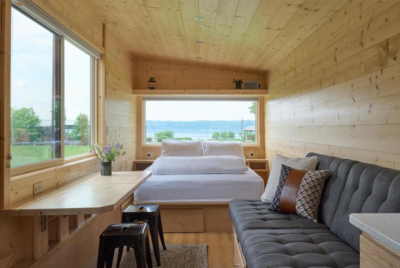 Hutton Brickyards Riverfront Hotel & Venue Kingston Eksteriør billede
